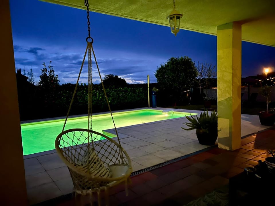 Night, Pool view
