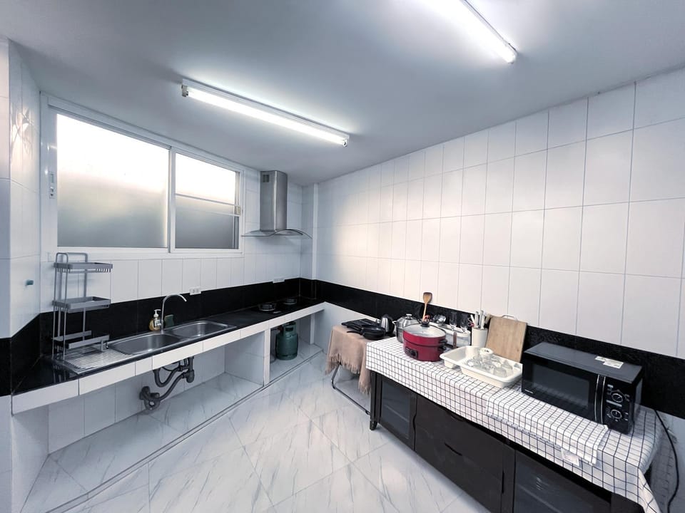 Kitchen or kitchenette, Family, kitchen