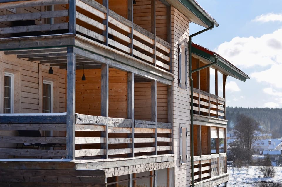Property building, Facade/entrance, Day, View (from property/room), Balcony/Terrace