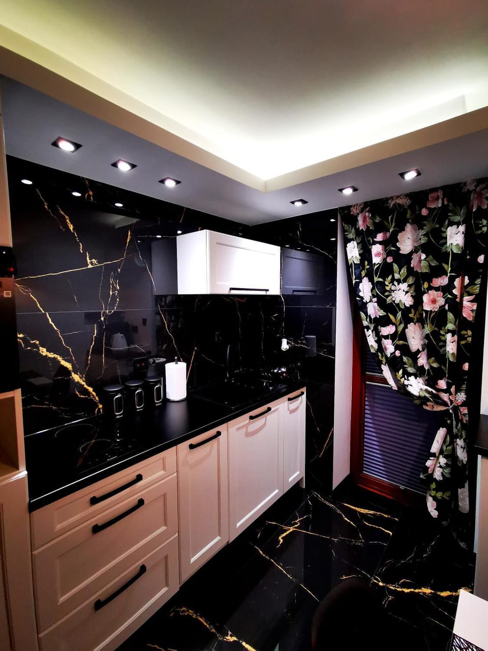 Coffee/tea facilities, Kitchen or kitchenette, minibar, pet friendly, stove, toaster