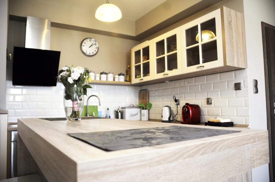 Coffee/tea facilities, Kitchen or kitchenette, Dining area