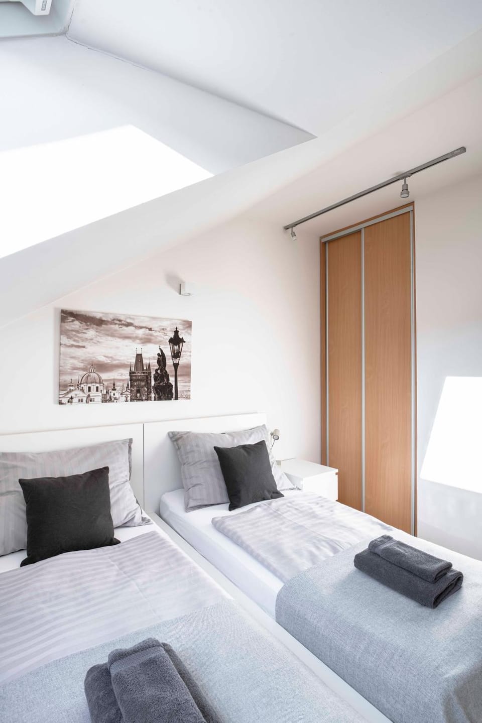 Bedroom, wardrobe