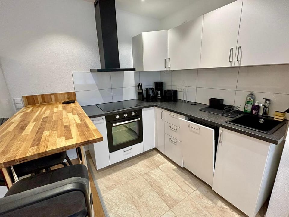 Kitchen or kitchenette, Dining area, dishwasher, oven, stove, toaster