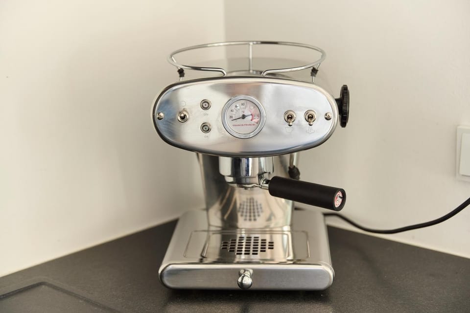 Coffee/tea facilities, Kitchen or kitchenette, kitchen