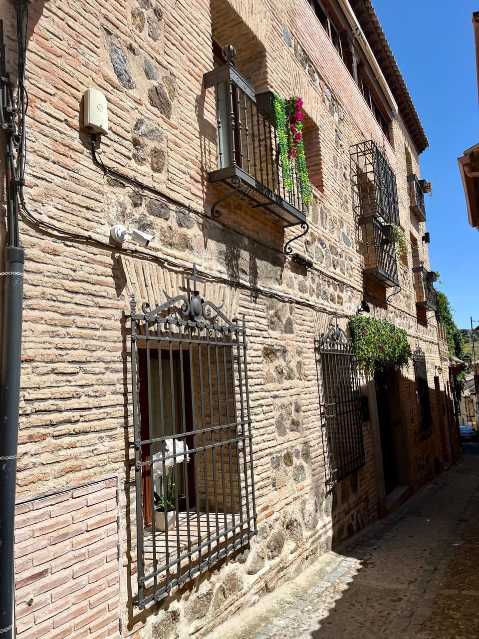 Property building, Facade/entrance