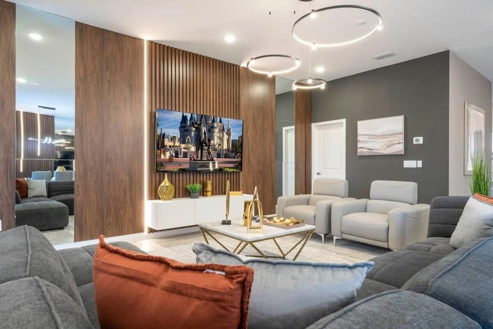 Communal lounge/ TV room, TV and multimedia, Living room