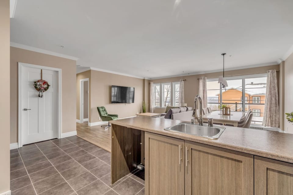 TV and multimedia, Kitchen or kitchenette