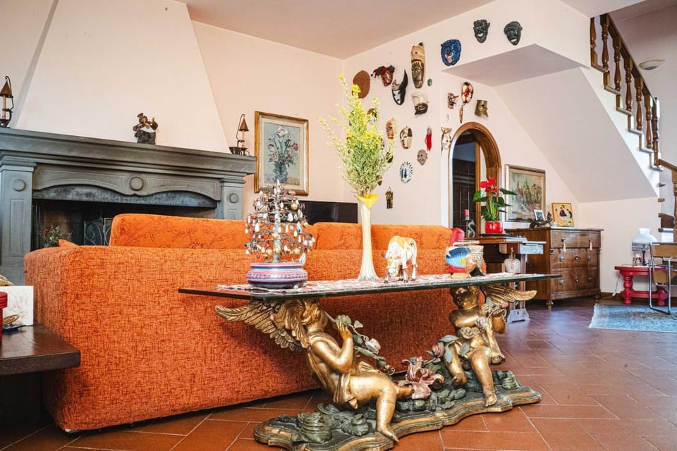Living room, Breakfast