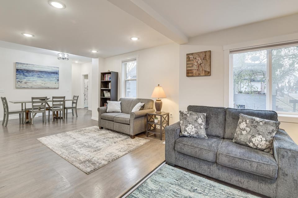 Dog-Friendly Home < 1 Mi to Downtown Fargo! House in Moorhead