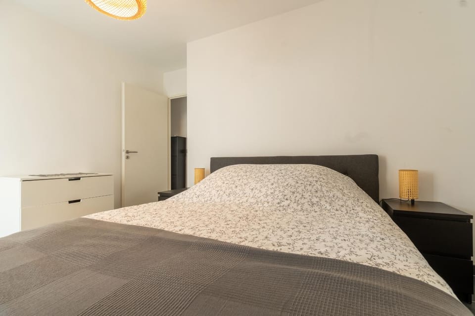 Appartement 70 m2 climatisé avec balcon et parking Apartment in Marseille