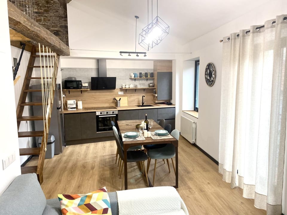 Kitchen or kitchenette, Living room, Dining area