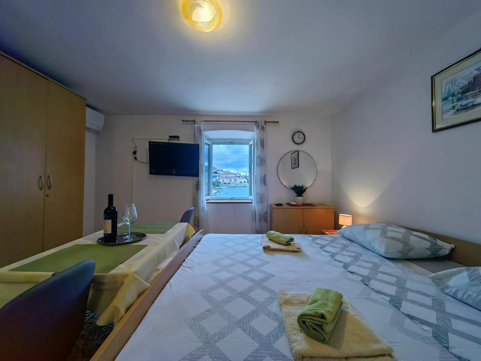 Apartments Seka Korčula Bed and Breakfast in Korčula