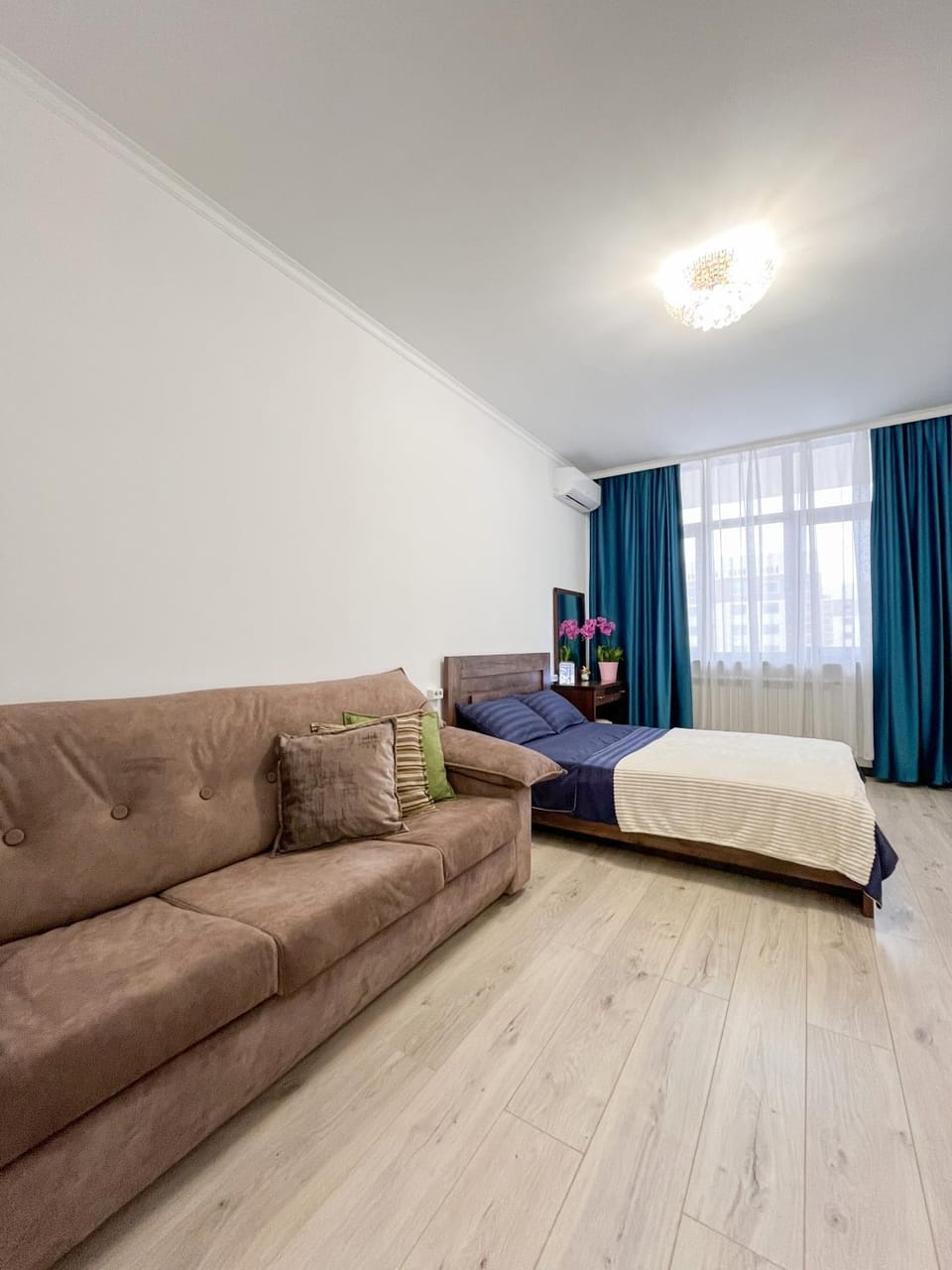 Апартаменты рядом с метро Раимбек Apartment in Almaty