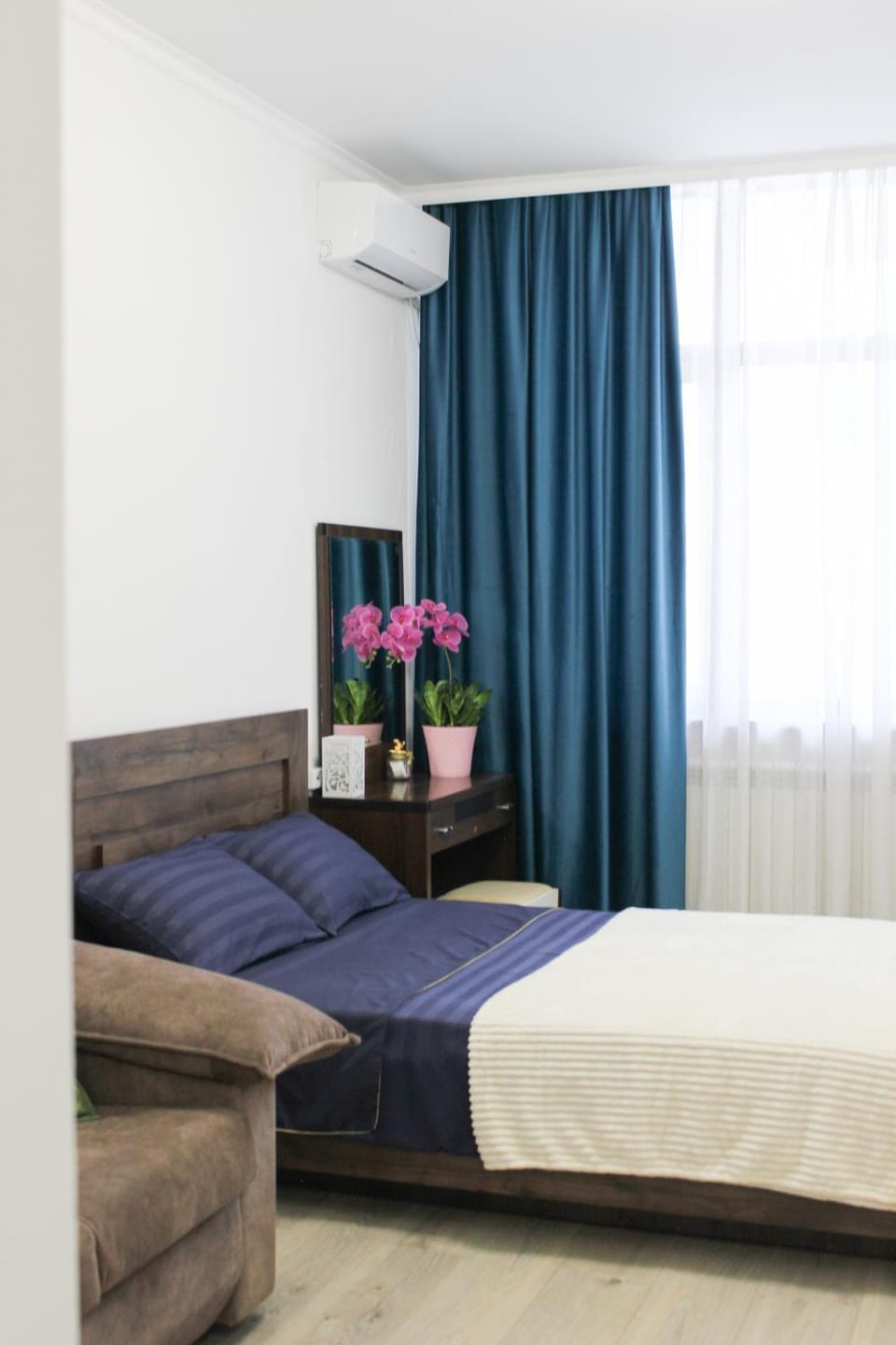 Апартаменты рядом с метро Раимбек Apartment in Almaty
