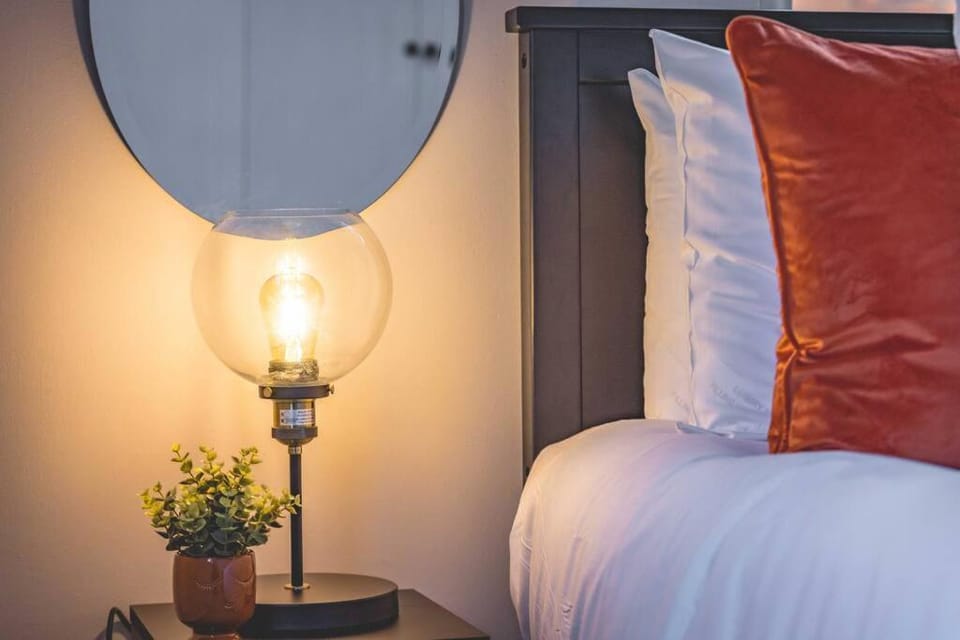 Windsor Castle Chic 1BR,Parking - By Tempstay Apartment in Windsor