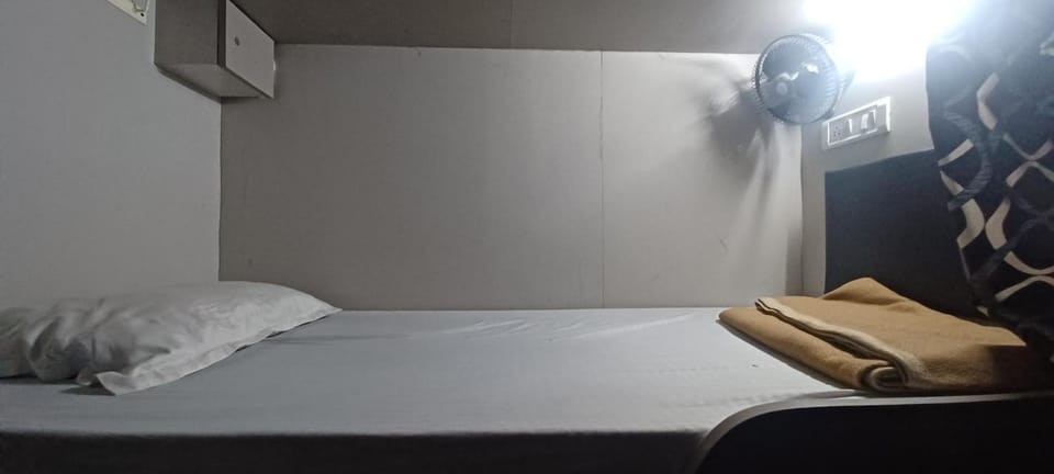 New Passenger Dormitory Capsule hotel in Mumbai