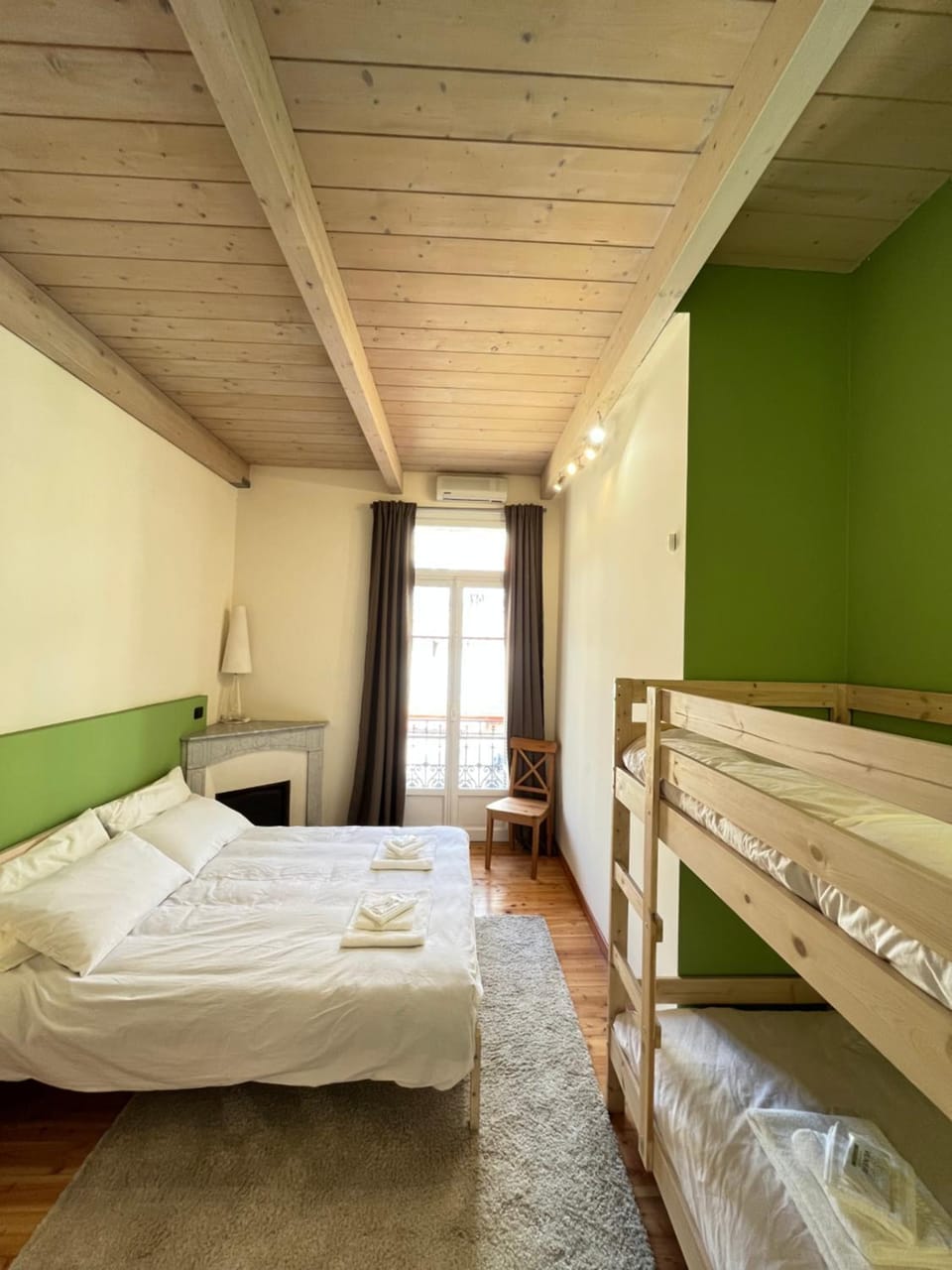 Bedroom, bunk bed, internet, locker, locker