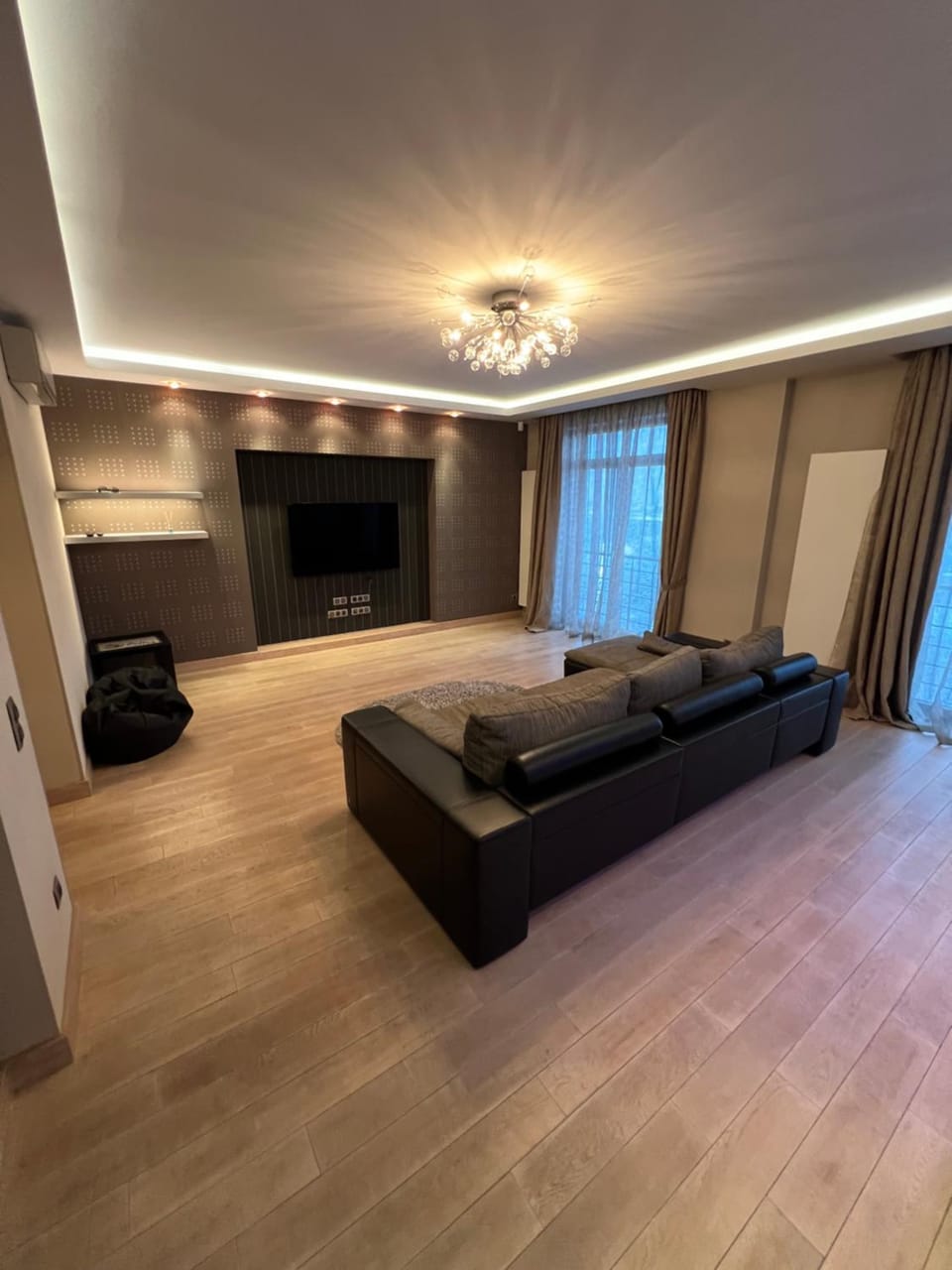 Communal lounge/ TV room, TV and multimedia, Seating area