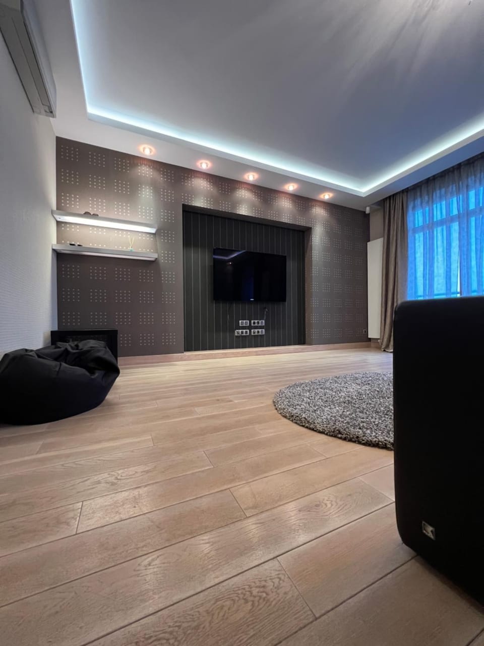 Communal lounge/ TV room, TV and multimedia, Seating area