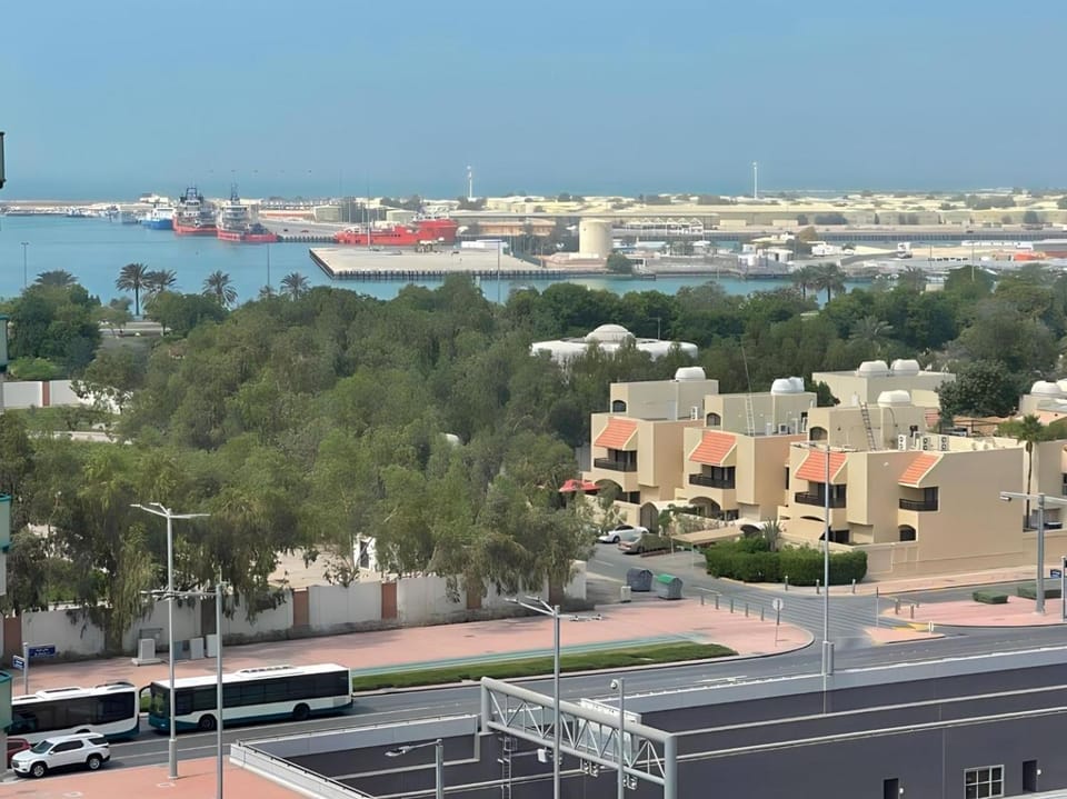 PHENOMENAL SEA VIEW Hostel in Abu Dhabi