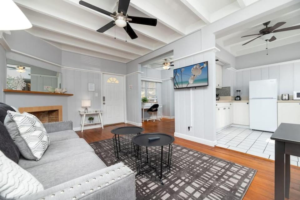 Ocean Breeze Free Parking Apt 3 Apartment in Fort Lauderdale
