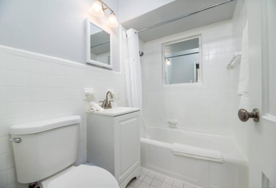 Ocean Breeze Free Parking Apt 5 Apartment in Fort Lauderdale
