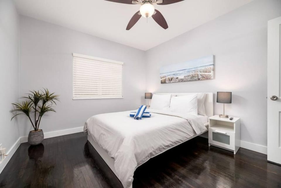 Ocean Breeze Free Parking Apt 5 Apartment in Fort Lauderdale
