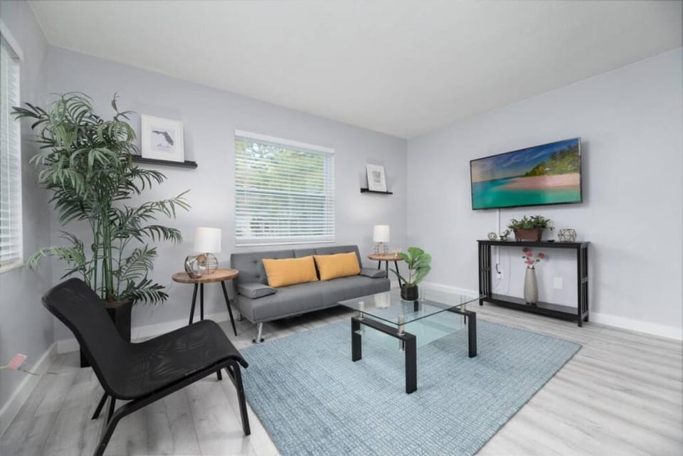 Short Walk to Wilton Drive Apt1 Apartment in Wilton Manors