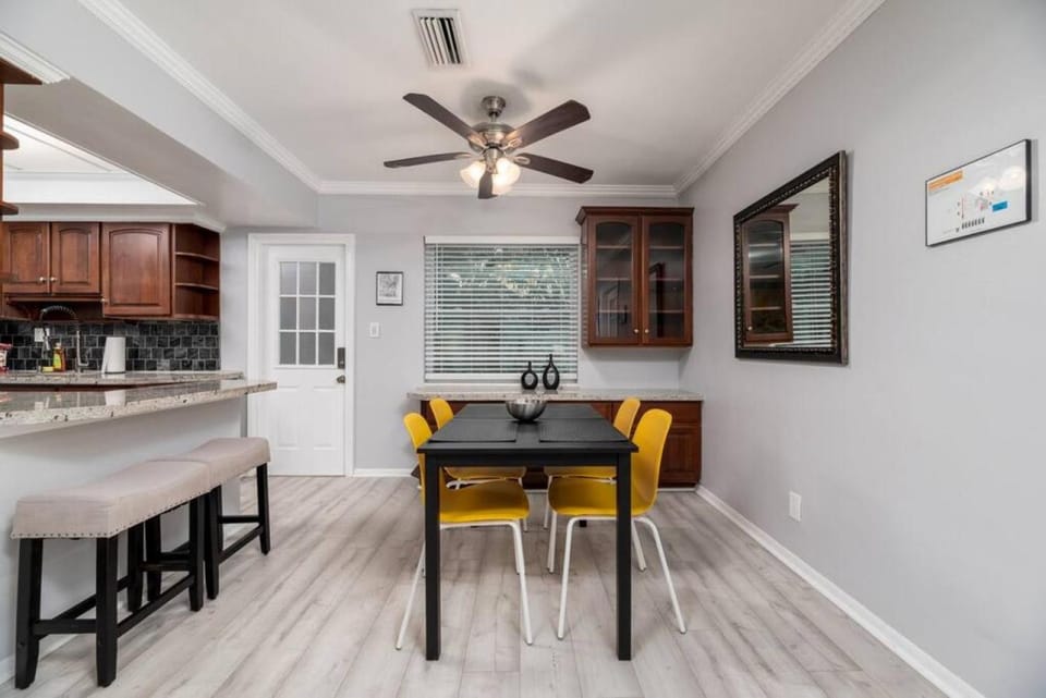 Short Walk to Wilton Drive Apt4 Apartment in Wilton Manors