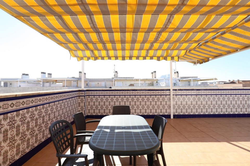Ático con piscina en excelente urbanización by Hometels Apartment in Valencian Community