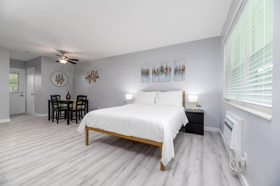 Just Off Wilton Drive Apt 5 Apartment in Wilton Manors