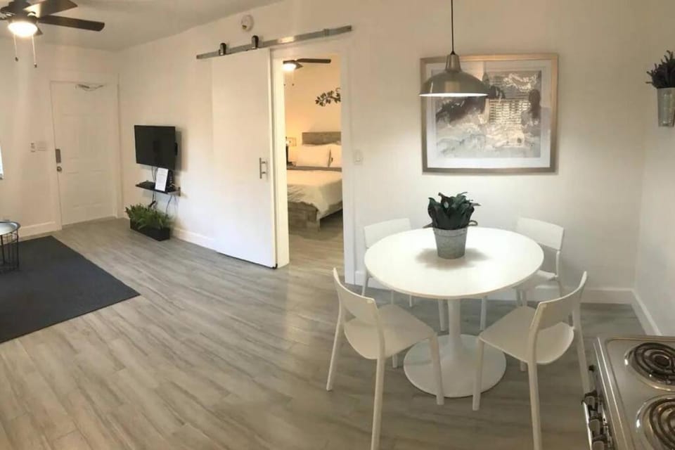Comfy Condos at Middle River Apt 3 Apartment in Fort Lauderdale