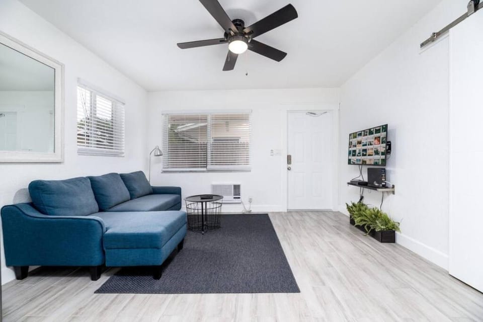 Comfy Condos at Middle River Apt 3 Apartment in Fort Lauderdale