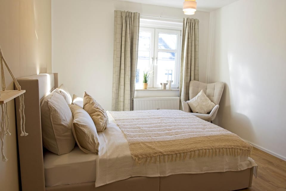 Bed, Bedroom
