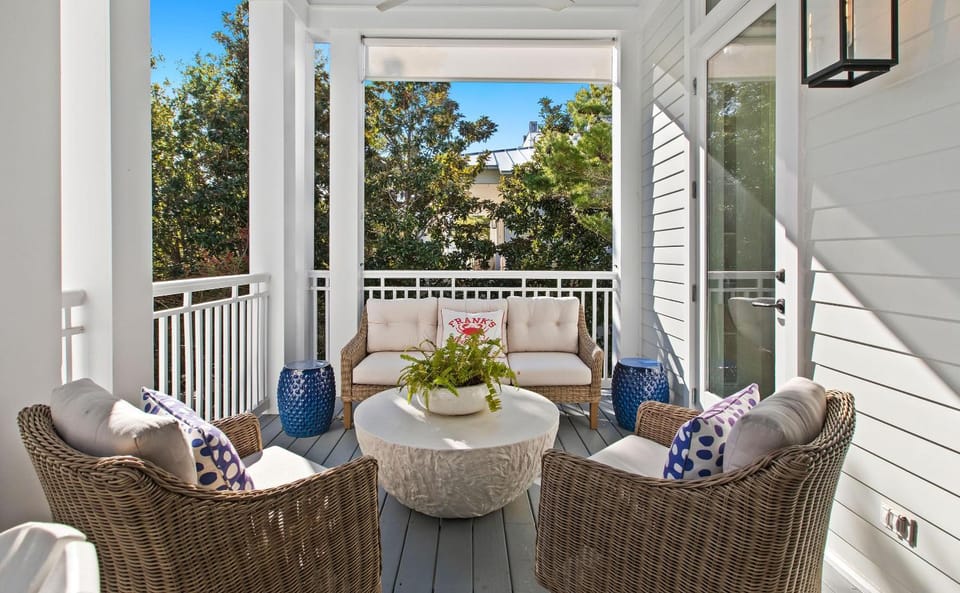 Out of the Blue House in Seaside