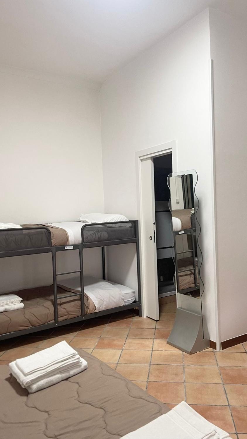 Bed, Photo of the whole room, Bedroom, hair dresser