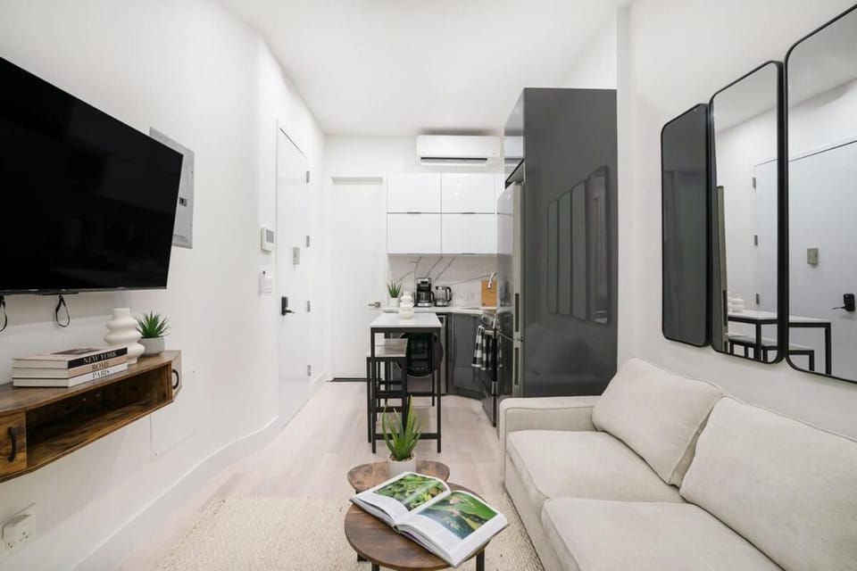 317-1B Modern 1Br UES W D Apartment in Roosevelt Island