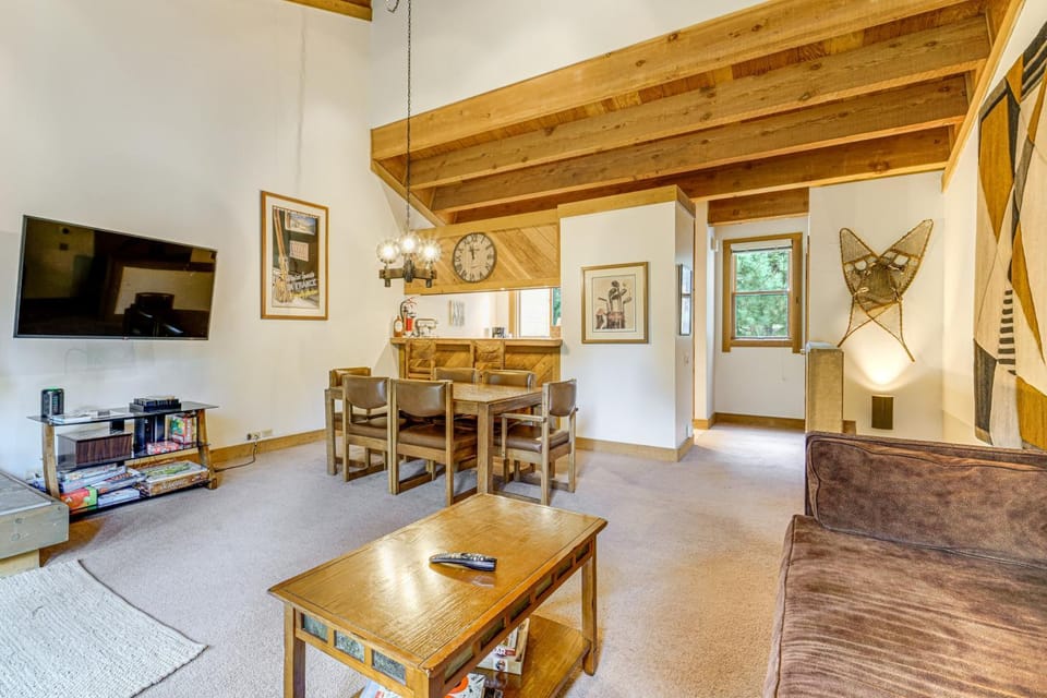 Less Than 1 Mi to North Star Resort Condo with Balcony House in Northstar Drive