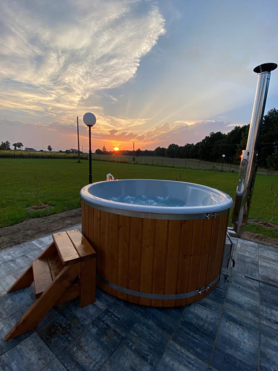Day, Natural landscape, Hot Tub, Swimming pool, Sunrise, Sunset