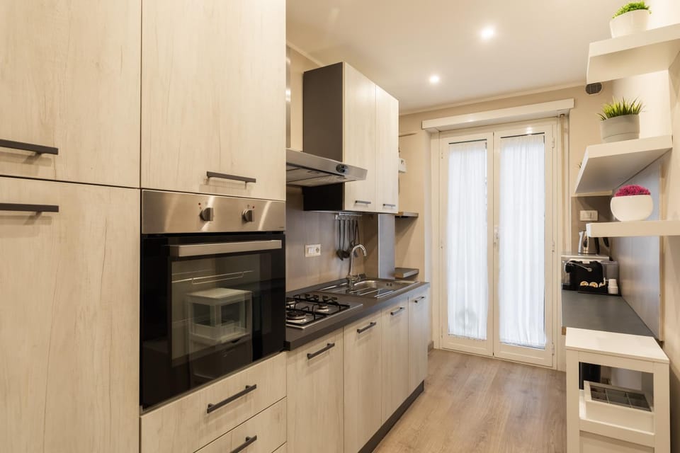 Kitchen or kitchenette, minibar, pet friendly, stove