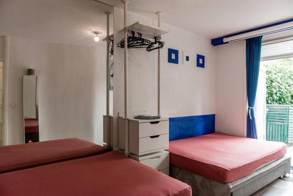 Nice 2 double Bed in sunny House in Amsterdam west House in Amsterdam