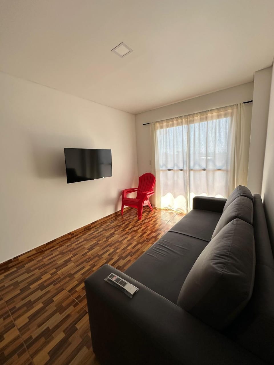 Communal lounge/ TV room, TV and multimedia, Living room, Seating area, Evening entertainment
