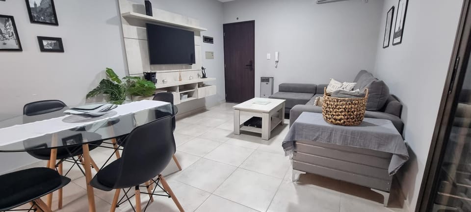 TV and multimedia, Living room, Dining area