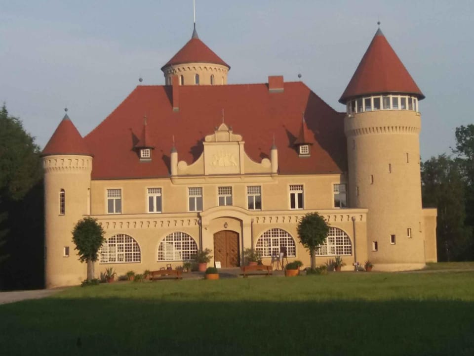 Nearby landmark, Summer