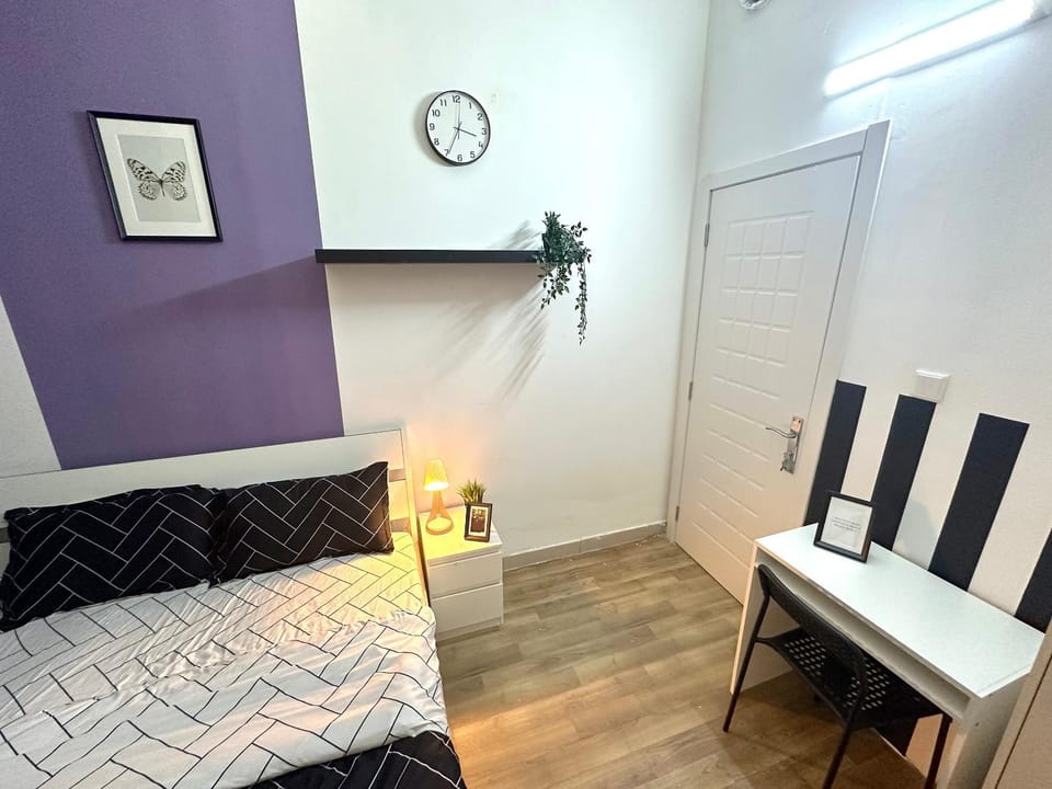 Beautiful Double Partition Room in Tecom Near ICM Metro Vacation rental in Dubai