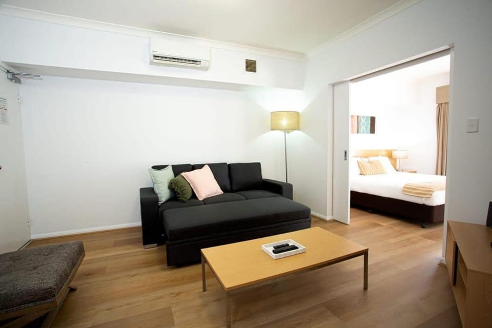 Holiday Apartment with Pool and WiFi Apartment in Perth