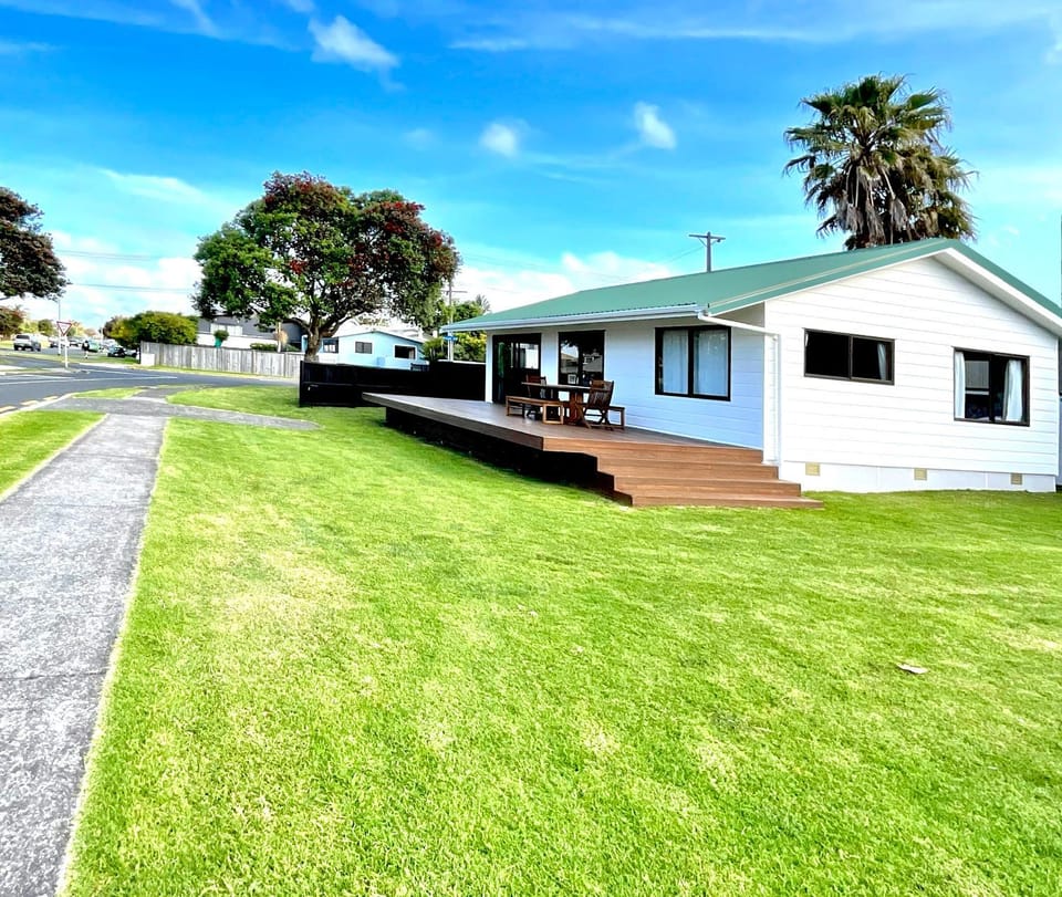 Bach On Clyde House in Bay Of Plenty