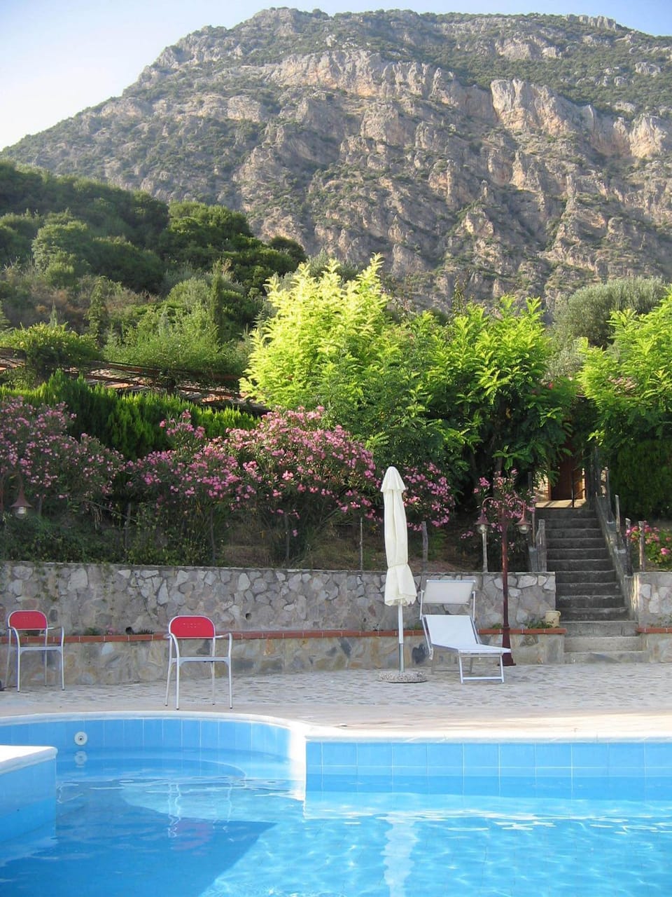 Mountain view, Pool view