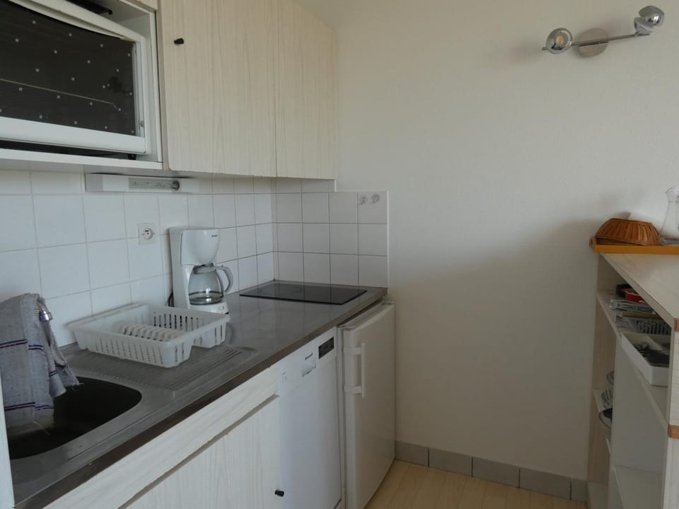 Appartement T2+ cabine avec piscine et parking à Saint-Jean-de-Monts - FR-1-323-315 Cabin in Saint-Jean-de-Monts