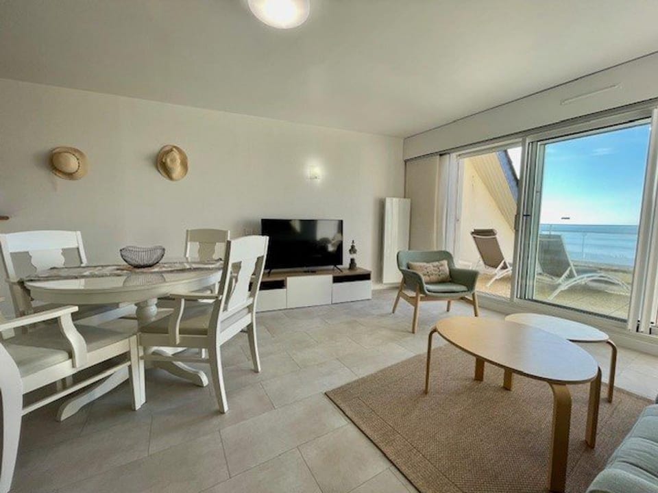 Quiberon: Duplex 2 pièces 50m², vue mer, parking, wifi - FR-1-478-268 Apartment in Quiberon